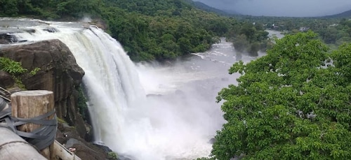 Waterfalls of Athirapply or Areekal Tour: Niagra of S. India