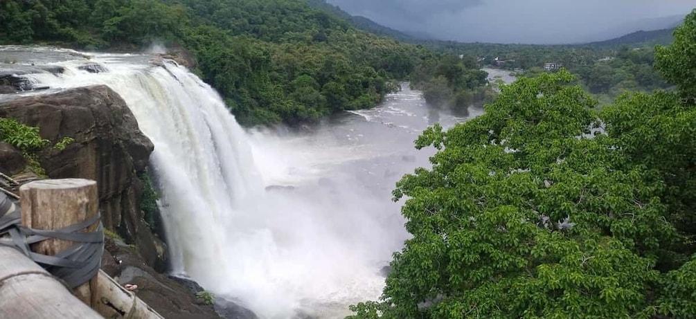 Waterfalls of Athirapply or Areekal Tour: Niagra of S. India