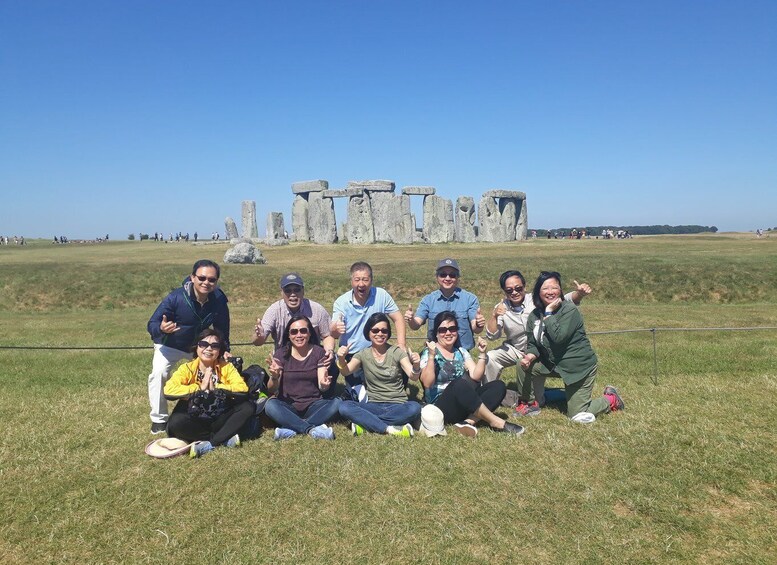 From Southampton: Stonehenge and Bath Guided Day Trip