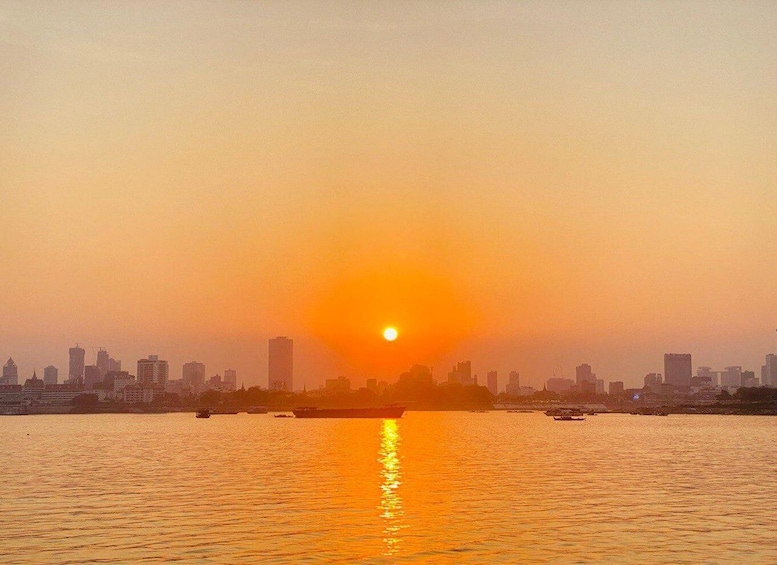 Phnom Penh Full Day Tour including Sunset Mekong River Boat