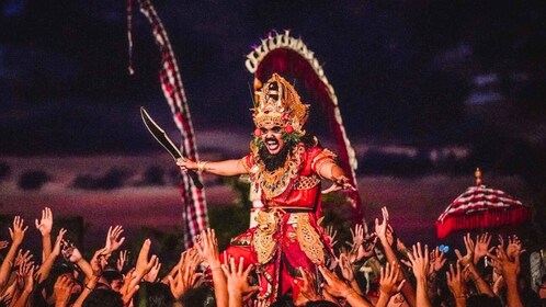 Bali : Temple Uluwatu, Danse du feu kecak et Jimbaran Bay