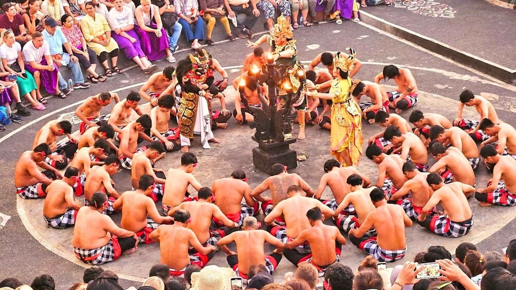 Picture 5 for Activity Bali: Uluwatu Temple, Kecak Fire Dance & Jimbaran Bay