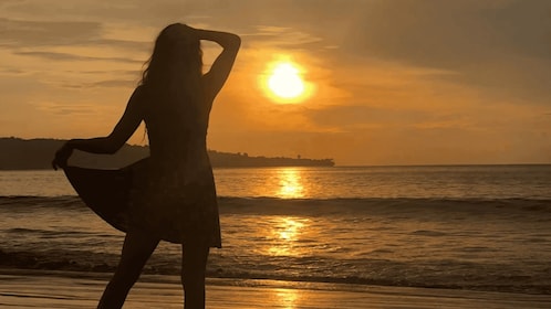 Bali: Templo de Uluwatu, Danza del Fuego Kecak y Bahía de Jimbaran