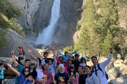 Private Yosemite Bus Tour with Hotel Pick Up 
