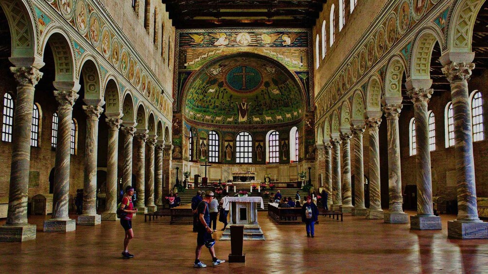 From Bologna: Private Full-Day Ravenna and Rimini Day Trip