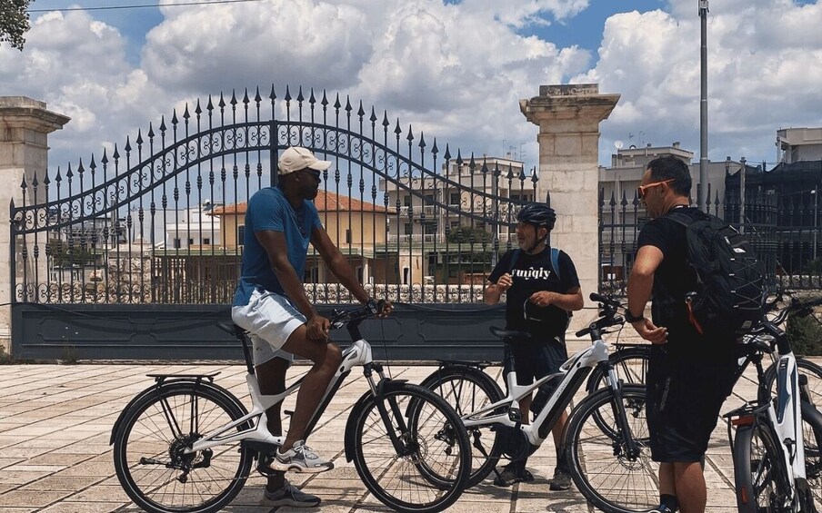 Alberobello: E-Bike Tour with Focaccia and Wine