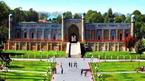 Fergana Valley tour from Tashkent (1 night 2 days)