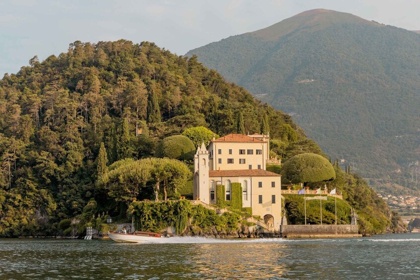 Lake Como: Private Wooden Speedboat Tour (11 people)