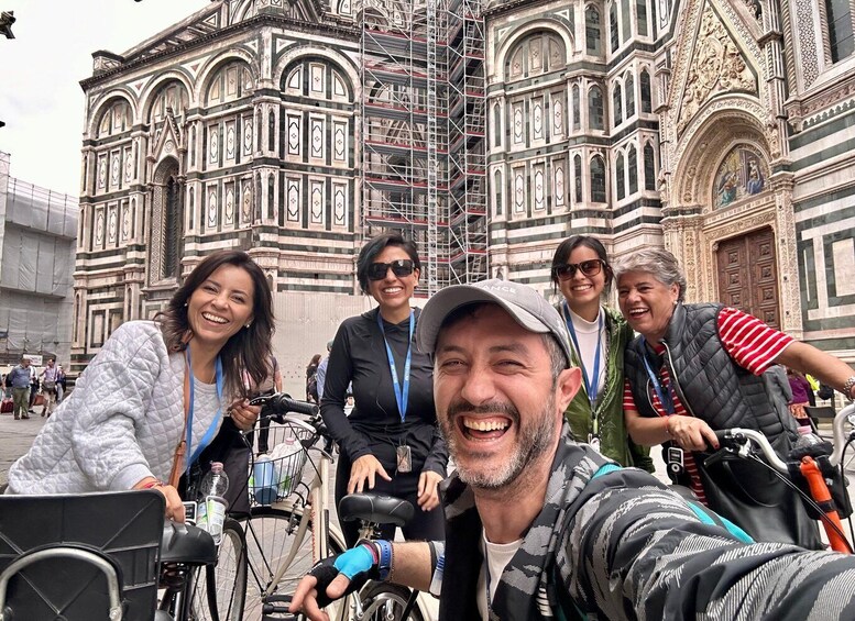 Picture 2 for Activity Florence Untold by Bike with Roberto