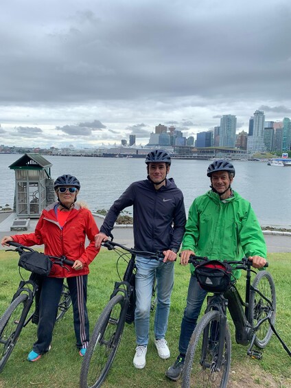 Picture 7 for Activity The Ultimate Stanley Park E-Bike Tour