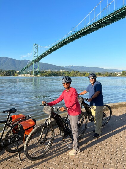 Picture 1 for Activity The Ultimate Stanley Park E-Bike Tour