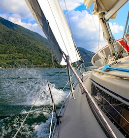 Segeltouren mit Skipper ab Cannero Riviera am LagoMaggiore