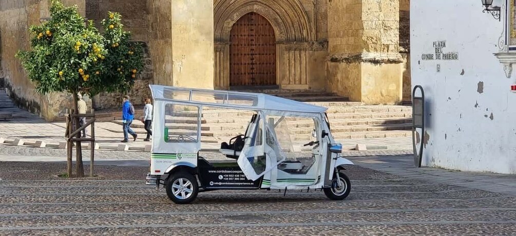 Picture 3 for Activity Córdoba: Guided City Tour by Tuk-Tuk