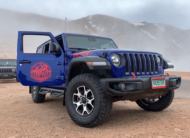 Picture 2 for Activity Colorado Springs: Garden of the Gods Luxury Jeep Tour