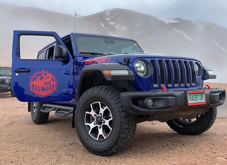 Picture 2 for Activity Colorado Springs: Garden of the Gods Luxury Jeep Tour