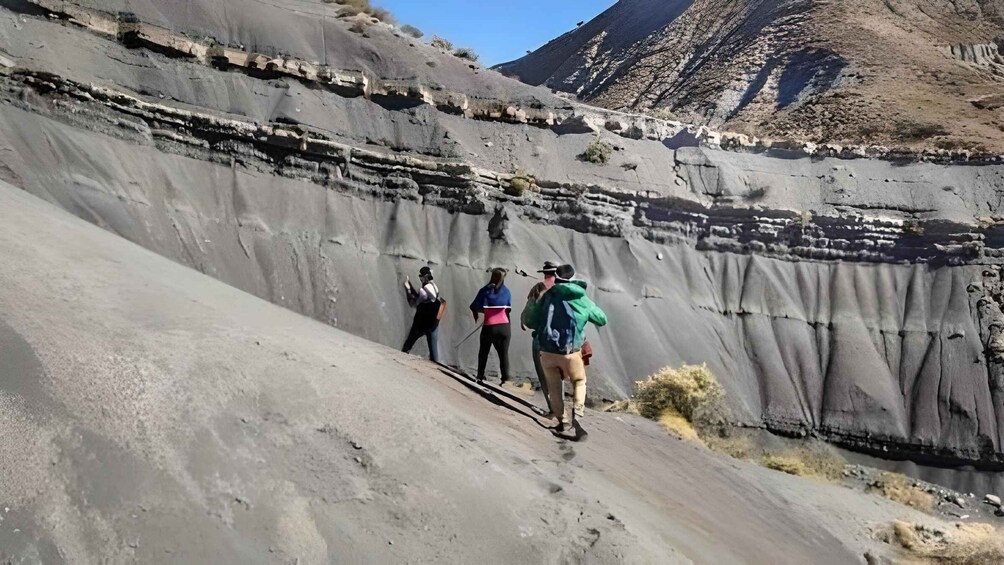 Picture 10 for Activity Sucre: 3 days trek in Inca Trails and the Crater de Maragua