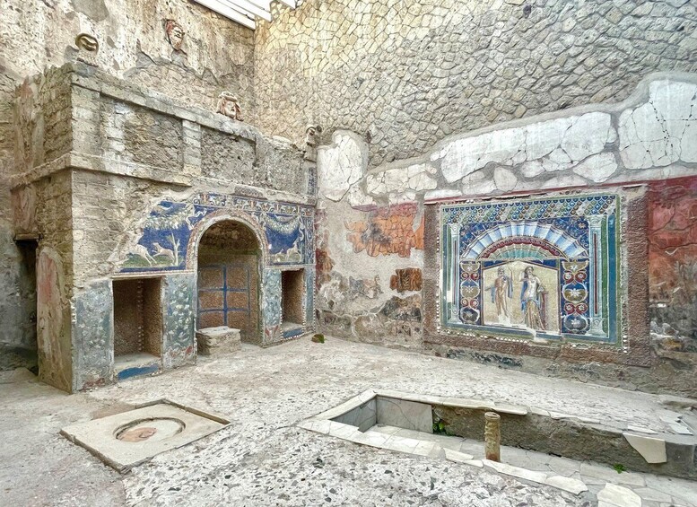 Picture 1 for Activity Pompeii and Herculaneum: Guided Tour with an Archaeologist