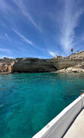 Syracuse: Ortigia and Sea Caves Excursion by Boat