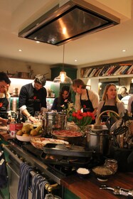 Italian Cooking Class and Food Shopping at Portobello Market