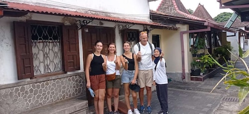Walking Tour of Yogyakarta's Oldest Neighbourhood
