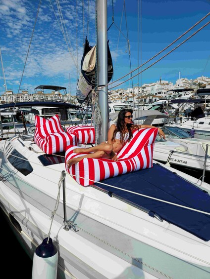 Marbella, Port Banus : SAILING Tour on Private Sailing Boat