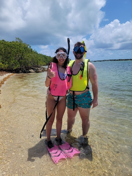 Picture 6 for Activity Miami: Beginner-Friendly Island Snorkeling by SUP or Kayak