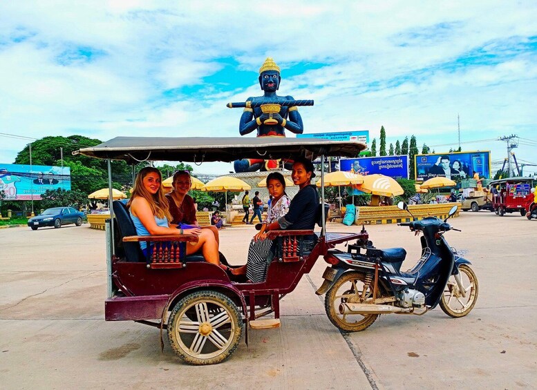 Picture 5 for Activity North Battambang,rice paper, rice wine, bat cave Sun Set