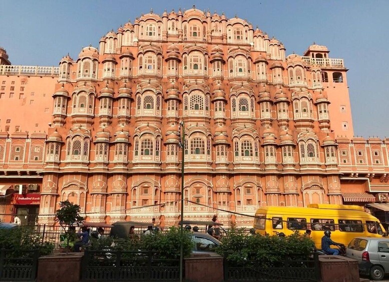 From Delhi: Private Jaipur City Guided Tour by Car