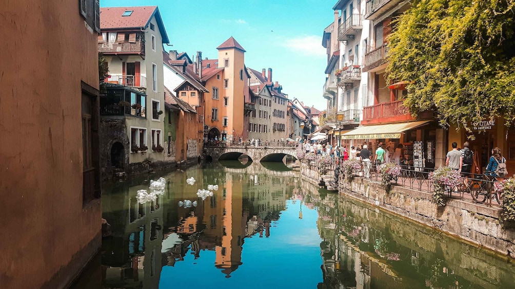 Picture 2 for Activity Annecy: Traditional Food Group Walking Tour