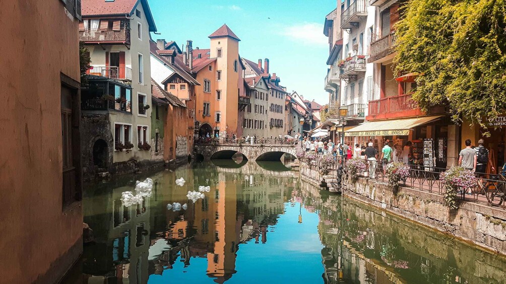 Picture 2 for Activity Annecy: Traditional Food Group Walking Tour