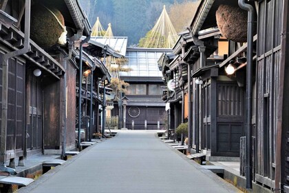 從高山出發：高山與白川鄉導覽一日遊