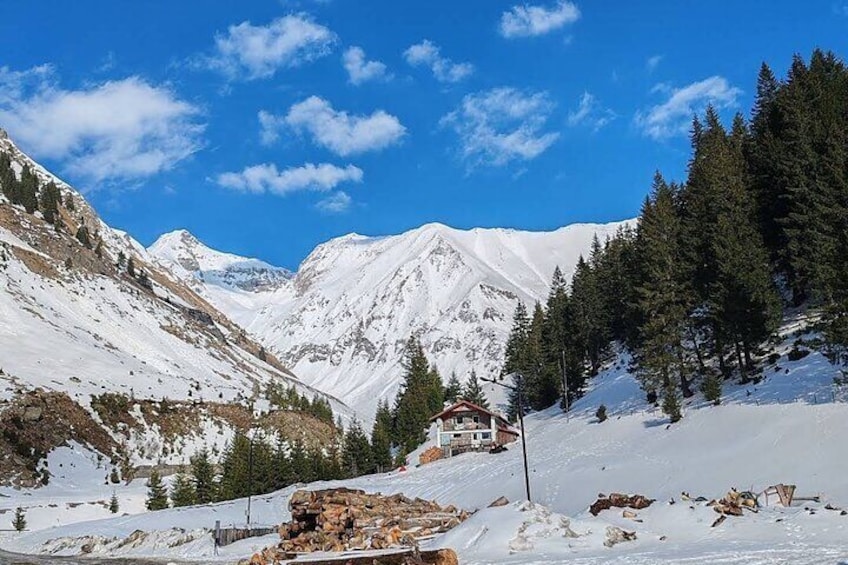 Sledding on Top Gear Road, Poenari Fortress and the Kings Tombs