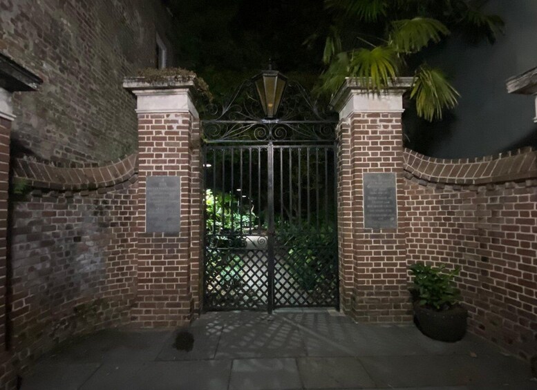 Picture 3 for Activity Charleston: Real Hauntings of Charleston Guided Tour