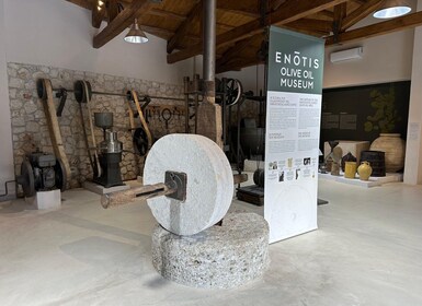 Selatan ke Barat Laut Corfu 4x4: Impian Pesisir & Pesona Desa