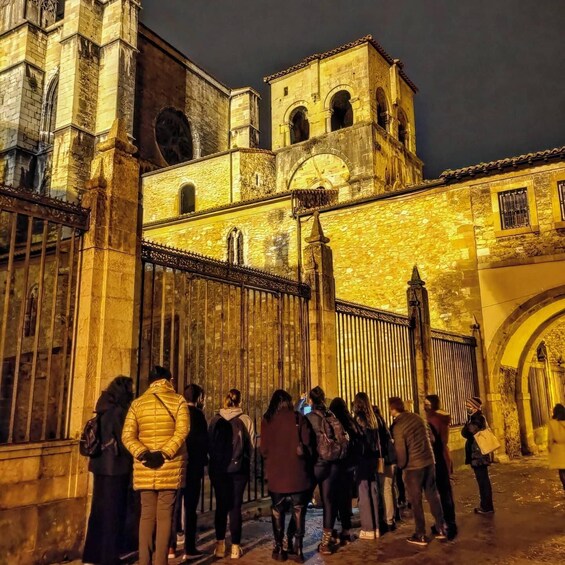 Picture 2 for Activity Tour of the mysteries and legends of Oviedo