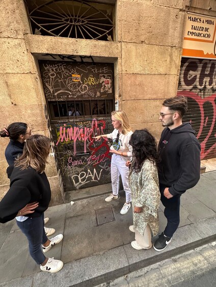 Picture 3 for Activity Hidden Street Art Tour Barcelona