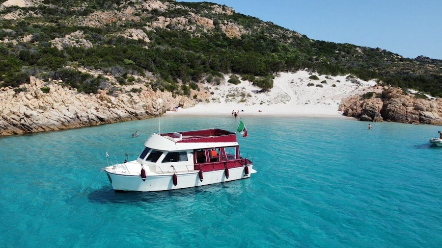 From Palau: La Maddalena Cruise with Lunch & Drinks