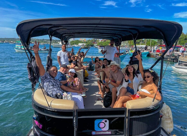Picture 2 for Activity Marine Safari Tour San Andrés Bay: Includes photo with DRONE