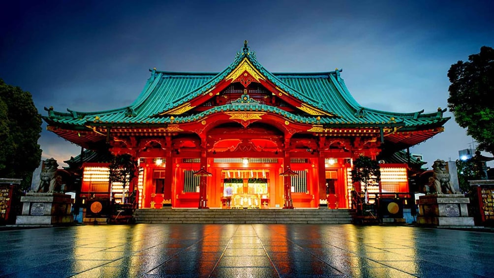 Picture 3 for Activity Tokyo: Legendary Female Samurai Show with Drink
