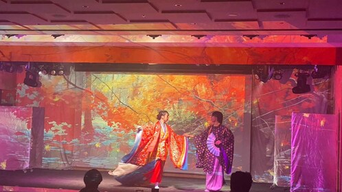 Tokio: cuento tradicional/espectáculo de samuráis femeninos con bebida