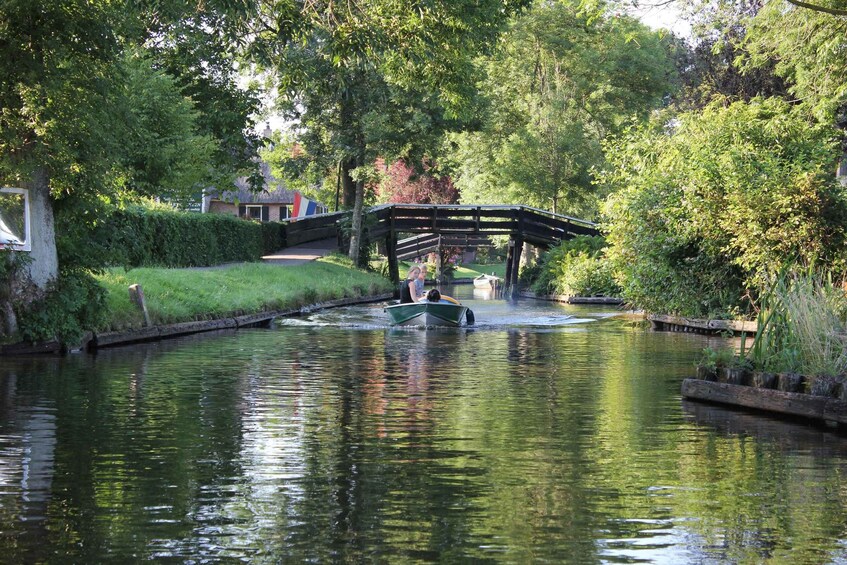 Picture 6 for Activity Amsterdam: Giethoorn Boat Tour & Cheese Platter Guided Tour