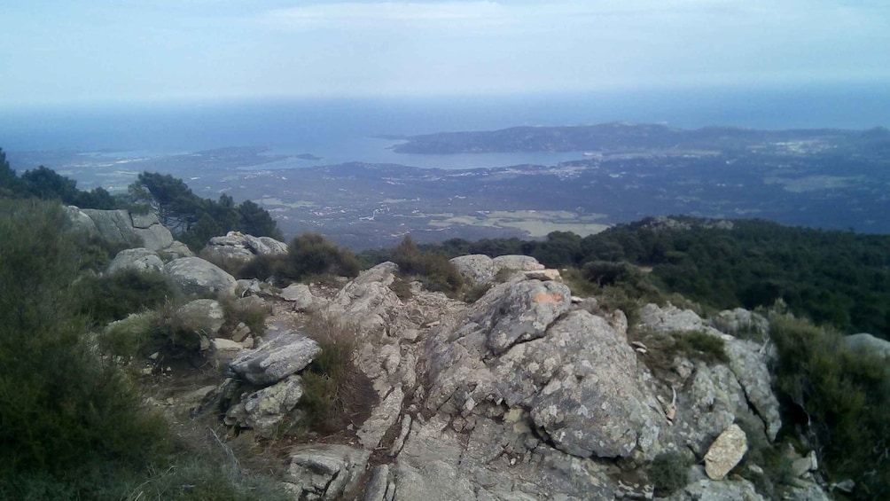 OSPEDALE FOREST:Panoramic summit with sea and lakes view