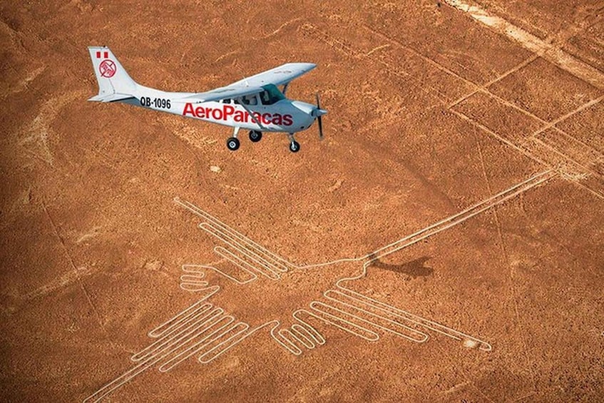 Lima: Nazca Lines Flight, Paracas & Huacachina 2-Day Tour