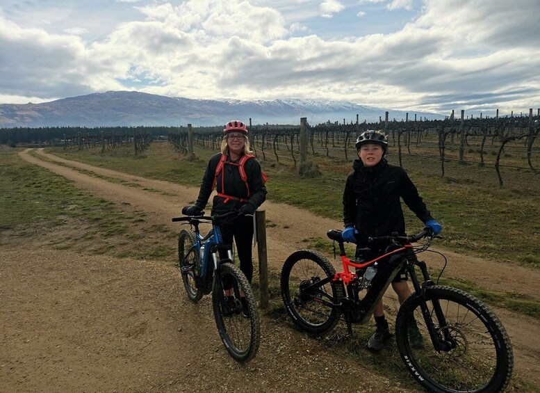 Picture 2 for Activity From Wanaka: Lake Dunstan Trail E-Bike Hire & Shuttle