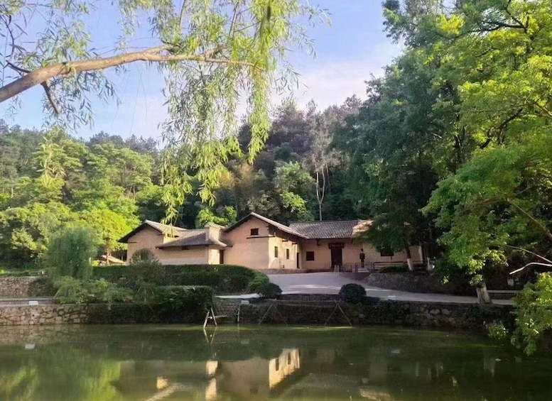 Private Day Trip to Mao's Former Residence- Shaoshan