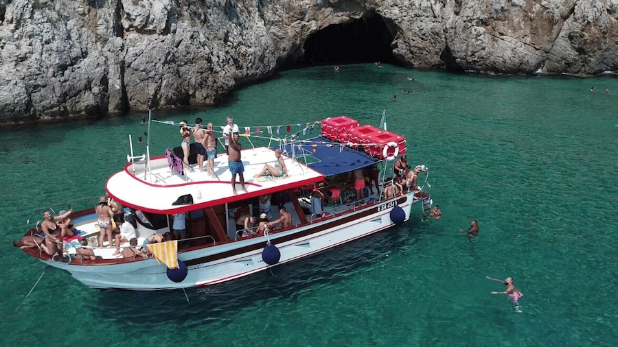 Sperlonga: Boat Cruise to the Blue Grotto with Swimming