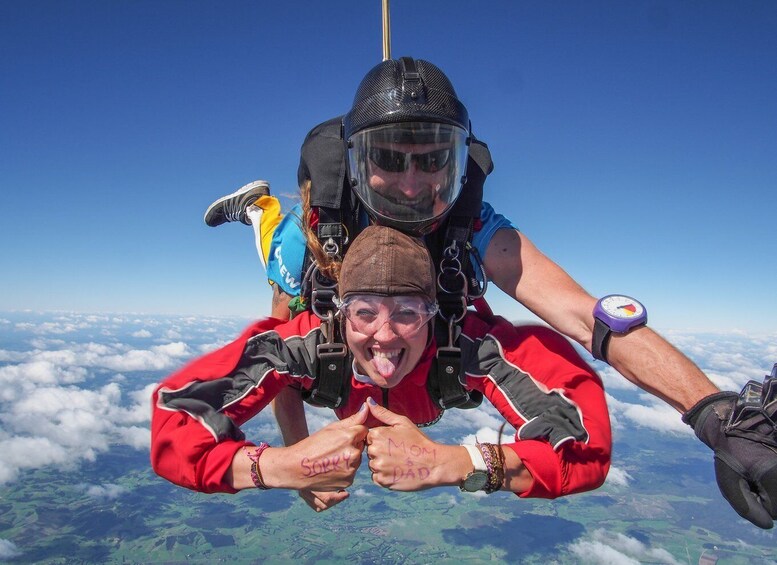 Picture 4 for Activity Bay of Islands: Tandem Skydive Experience