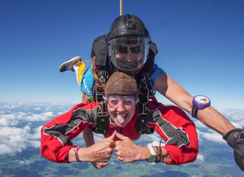 Picture 4 for Activity Bay of Islands: Tandem Skydive Experience