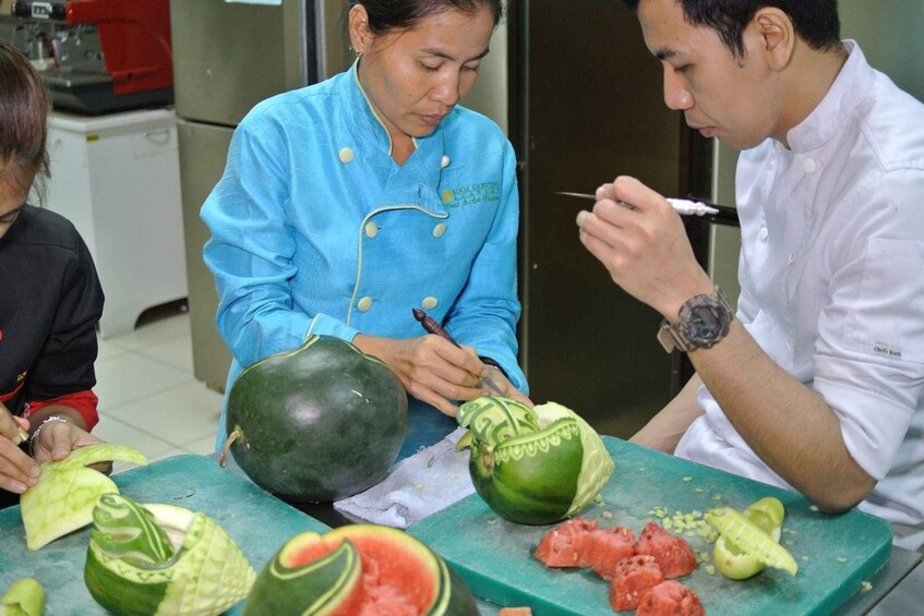 Picture 7 for Activity Bangkok: Professional Thai Fruit and Vegetable Carving Class