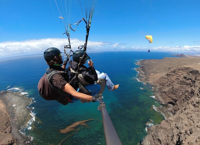 Lanzarote: Tandem Paragliding Flight Over Lanzarote